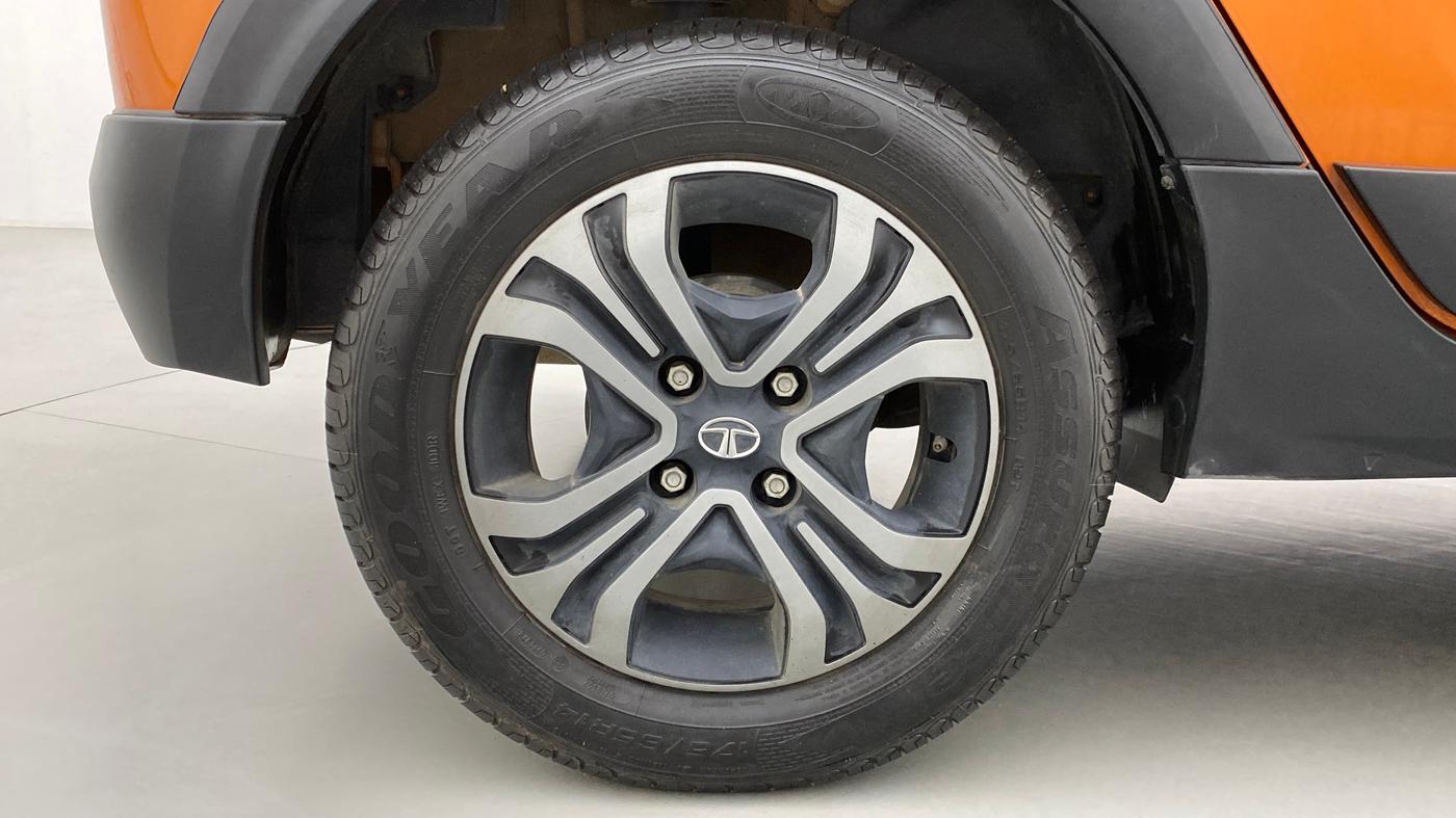2018 Tata TIAGO NRG PETROL, Petrol, Manual, 16,889 km, Right Rear Wheel