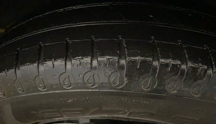 2020 Renault Kwid RXT 0.8, Petrol, Manual, 49,595 km, Left Rear Tyre Tread