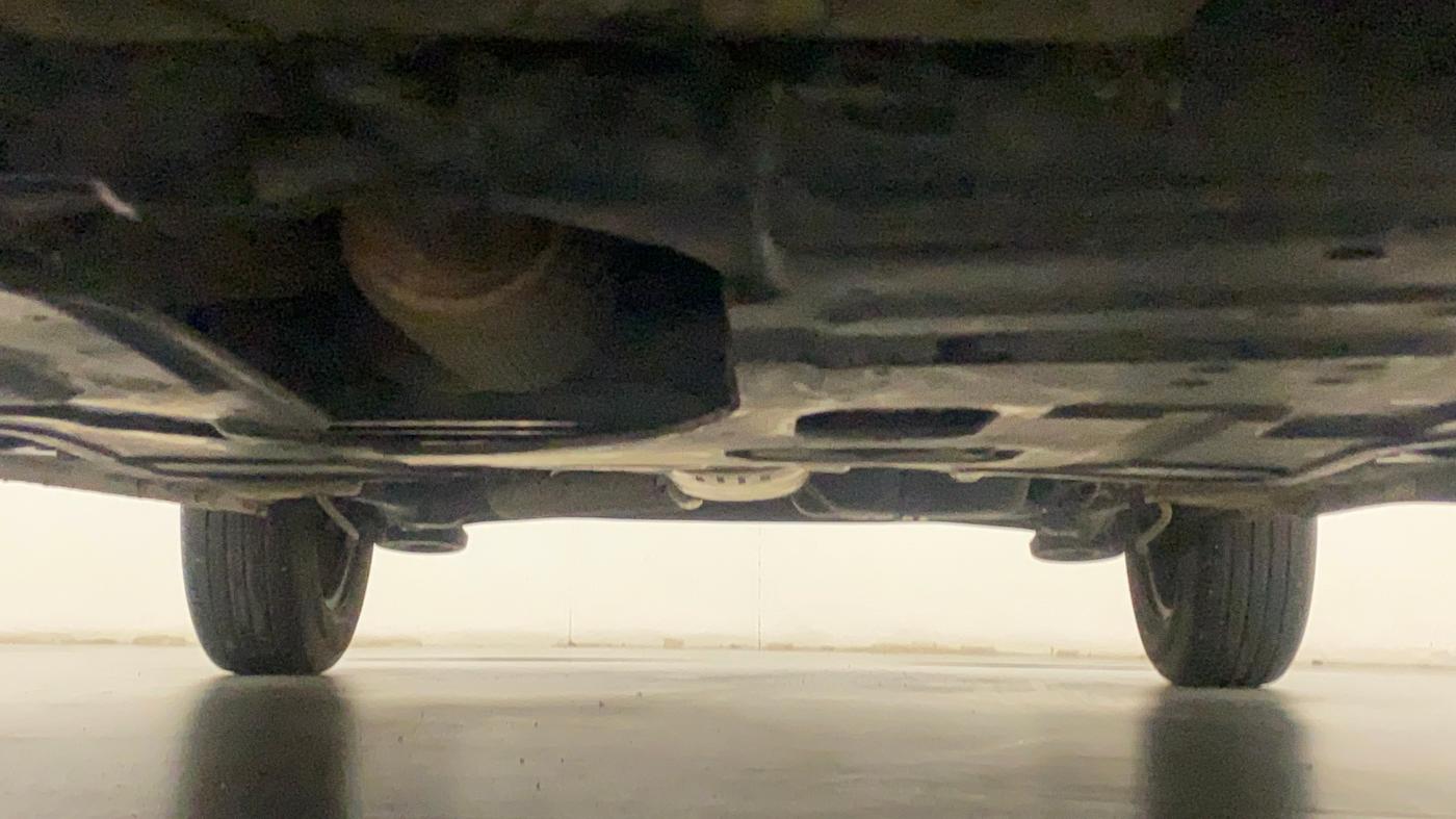 2021 Mahindra XUV300 W6 1.2 PETROL AMT, Petrol, Automatic, 18,255 km, Front Underbody