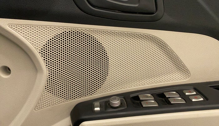 2021 Mahindra XUV300 W6 1.2 PETROL AMT, Petrol, Automatic, 18,255 km, Speaker