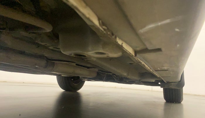 2021 Mahindra XUV300 W6 1.2 PETROL AMT, Petrol, Automatic, 18,255 km, Right Side Underbody