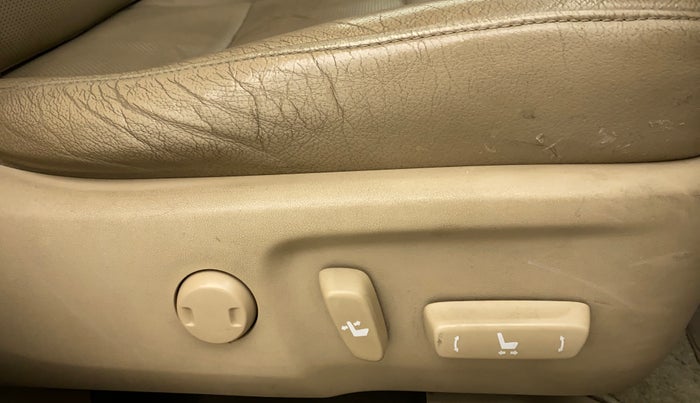 2012 Toyota Camry 2.5L AT, Petrol, Automatic, 1,10,975 km, Driver Side Adjustment Panel