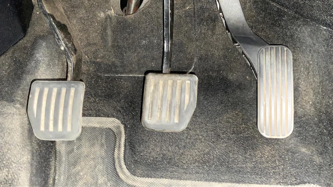 2019 Tata Harrier XZ 2.0L Kryotec, Diesel, Manual, 20,400 km, Pedals