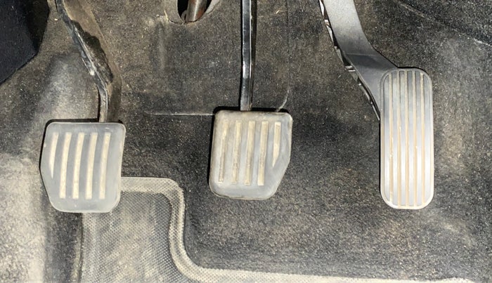 2019 Tata Harrier XZ 2.0L Kryotec, Diesel, Manual, 20,400 km, Pedals