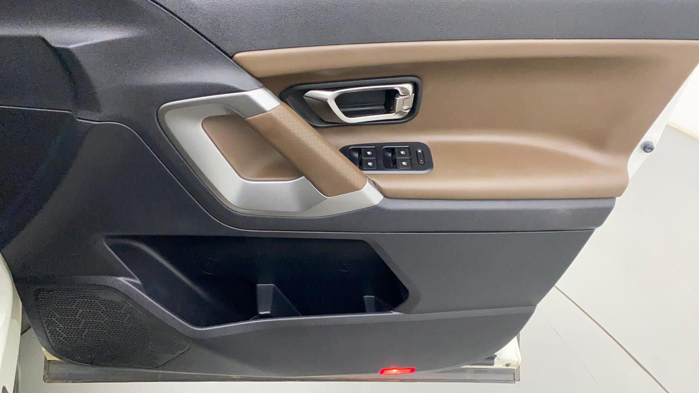 2019 Tata Harrier XZ 2.0L Kryotec, Diesel, Manual, 20,400 km, Driver Side Door Panels Control
