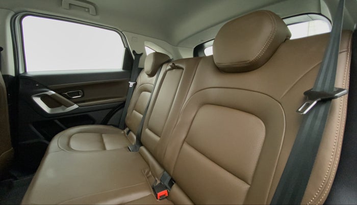 2019 Tata Harrier XZ 2.0L Kryotec, Diesel, Manual, 20,400 km, Right Side Rear Door Cabin