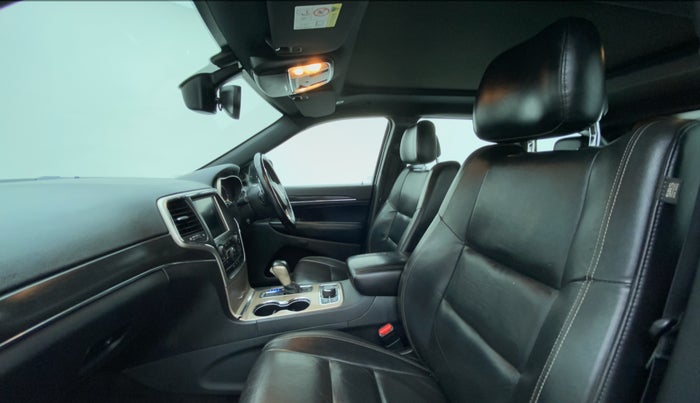 2016 Jeep GRAND CHEROKEE LIMITED DIESEL, Diesel, Automatic, 91,825 km, Right Side Front Door Cabin