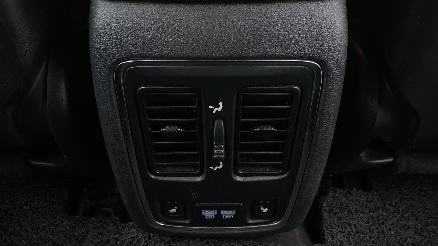 2016 Jeep GRAND CHEROKEE LIMITED DIESEL, Diesel, Automatic, 91,825 km, Rear AC Vents