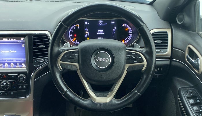 2016 Jeep GRAND CHEROKEE LIMITED DIESEL, Diesel, Automatic, 91,825 km, Steering Wheel Close Up