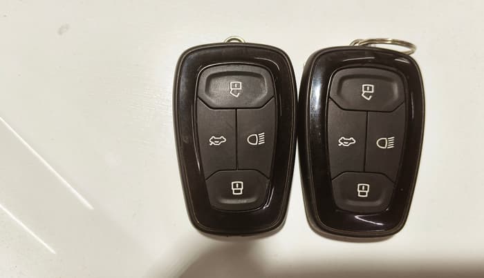2020 Tata NEXON XZ PLUS PETROL, Petrol, Manual, 71,389 km, Key Close Up