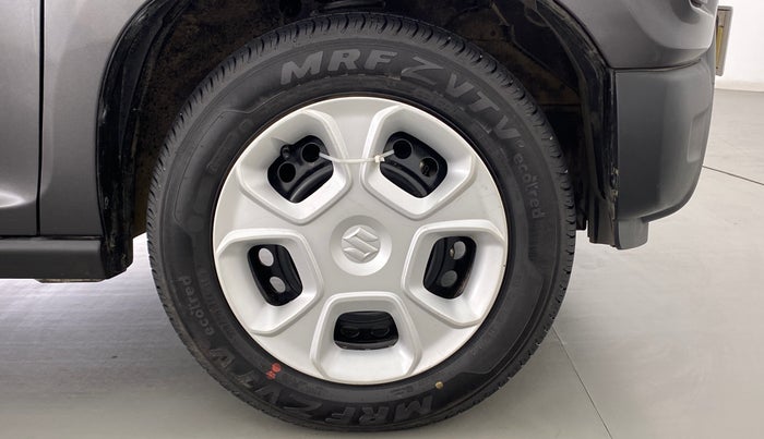 2020 Maruti S PRESSO VXI, Petrol, Manual, 10,704 km, Right Front Wheel