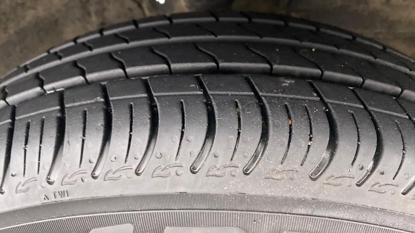 2020 Maruti S PRESSO VXI, Petrol, Manual, 10,704 km, Right Front Tyre Tread