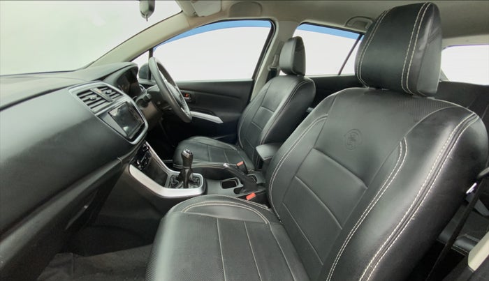 2018 Maruti S Cross ALPHA 1.3, Diesel, Manual, 46,621 km, Right Side Front Door Cabin