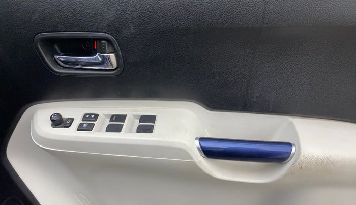 2020 Maruti IGNIS ZETA 1.2 AMT, Petrol, Automatic, 36,566 km, Driver Side Door Panels Control