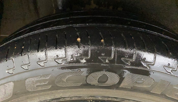 2020 Maruti IGNIS ZETA 1.2 AMT, Petrol, Automatic, 36,566 km, Right Rear Tyre Tread