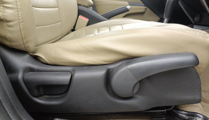 2015 Honda City 1.5L I-VTEC SV CVT, CNG, Automatic, 54,819 km, Driver Side Adjustment Panel