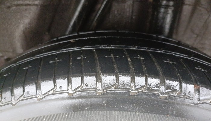 2015 Honda City 1.5L I-VTEC SV CVT, CNG, Automatic, 54,819 km, Left Rear Tyre Tread