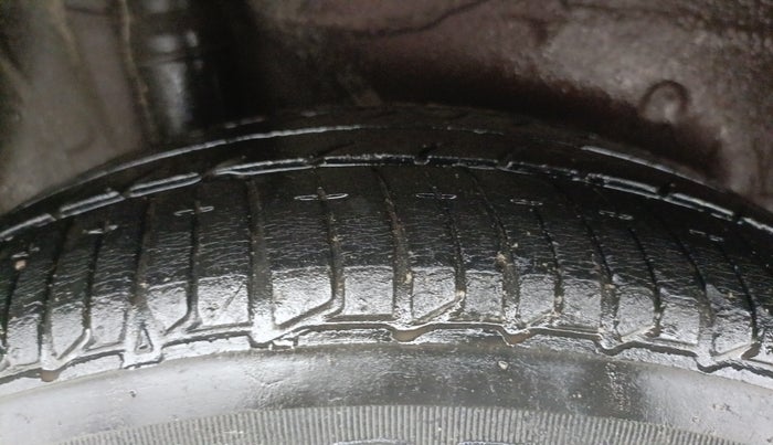 2015 Honda City 1.5L I-VTEC SV CVT, CNG, Automatic, 54,819 km, Right Rear Tyre Tread