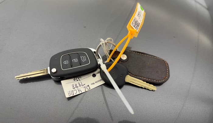 2021 Hyundai NEW I20 SPORTZ 1.2 AT, Petrol, Automatic, 47,750 km, Key Close Up