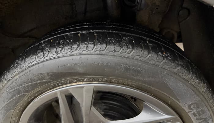 2021 Hyundai NEW I20 SPORTZ 1.2 AT, Petrol, Automatic, 47,750 km, Left Rear Tyre Tread