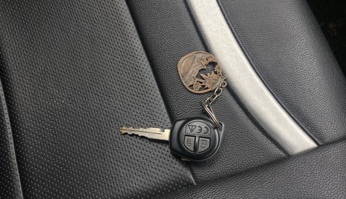 2018 Maruti Swift VXI, Petrol, Manual, 14,173 km, Key Close Up