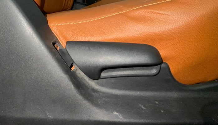 2015 Maruti S Cross DELTA 1.6, Diesel, Manual, 90,518 km, Driver Side Adjustment Panel