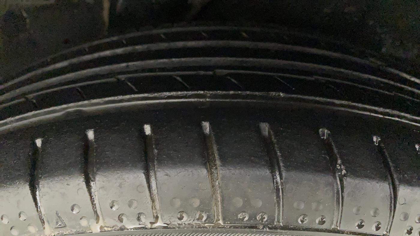 2012 Hyundai i20 MAGNA 1.2, Petrol, Manual, 1,03,881 km, Left Rear Tyre Tread