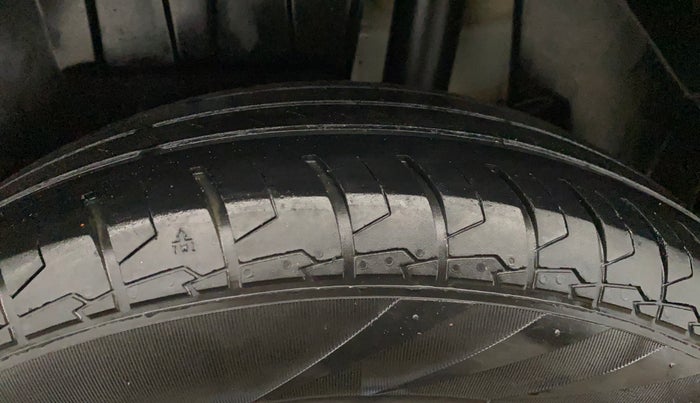 2023 Maruti Dzire VXI AMT, Petrol, Automatic, 68,546 km, Left Rear Tyre Tread