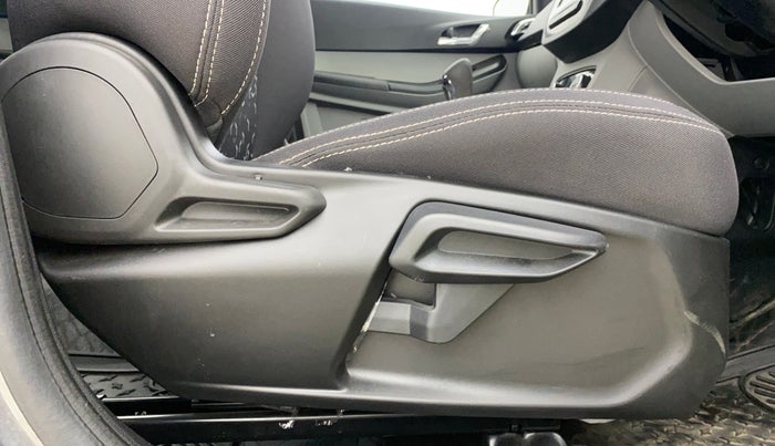 2021 Tata Tiago XZA PLUS PETROL, Petrol, Automatic, 1,065 km, Driver Side Adjustment Panel