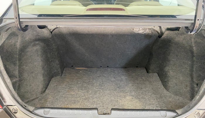 2019 Honda Amaze 1.2L I-VTEC V CVT, Petrol, Automatic, 46,226 km, Boot Inside