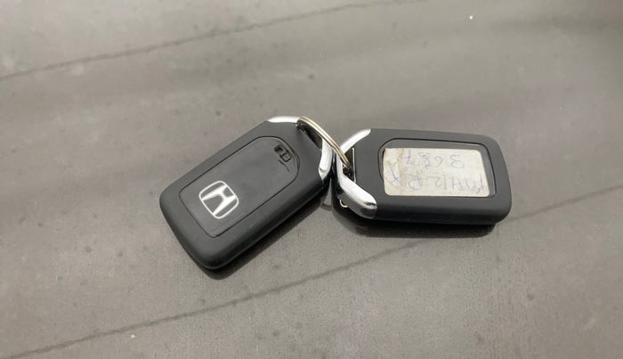 2019 Honda Amaze 1.2L I-VTEC V CVT, Petrol, Automatic, 46,226 km, Key Close Up