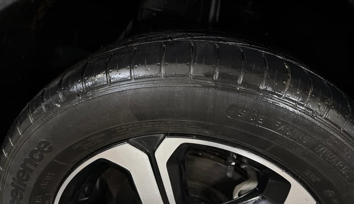 2021 Tata NEXON XZ PLUS PETROL SUNROOF, Petrol, Manual, 45,615 km, Right Front Tyre Tread