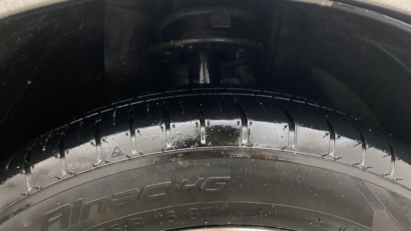 2020 Maruti Baleno ZETA CVT PETROL 1.2, Petrol, Automatic, 46,433 km, Right Front Tyre Tread