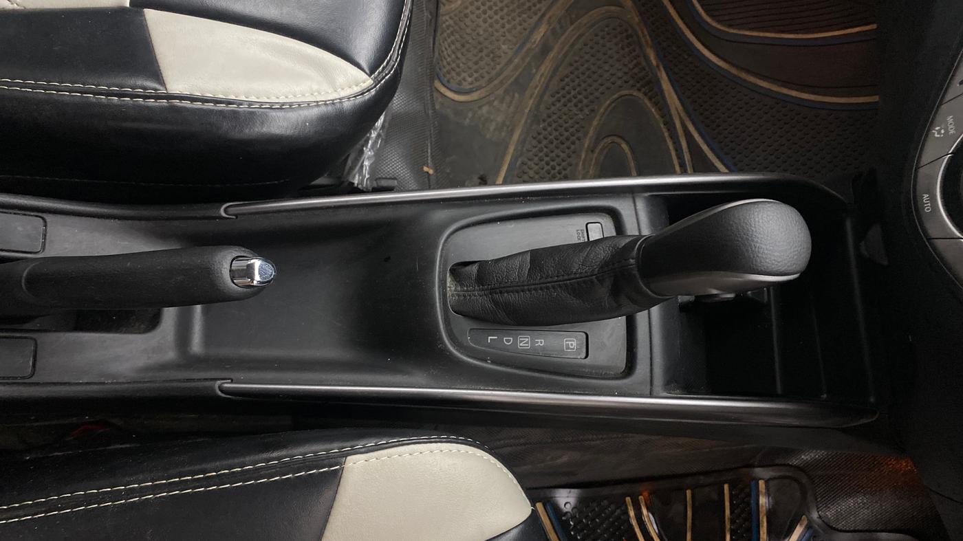 2020 Maruti Baleno ZETA CVT PETROL 1.2, Petrol, Automatic, 46,433 km, Gear Lever