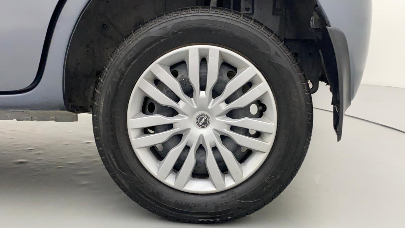 2014 Toyota Etios Liva D 4D GD, Diesel, Manual, 76,975 km, Left Rear Wheel