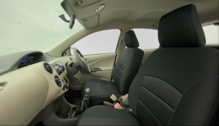 2014 Toyota Etios Liva D 4D GD, Diesel, Manual, 76,975 km, Right Side Front Door Cabin