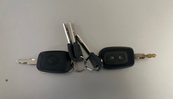 2016 Renault Kwid RXT 0.8, Petrol, Manual, 63,083 km, Key Close Up