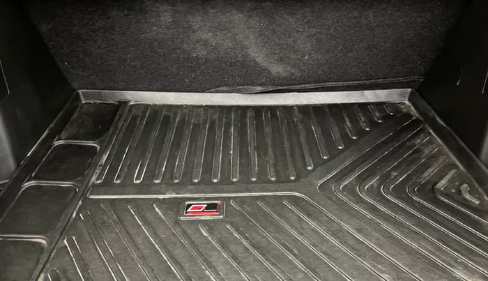 2023 Maruti BREZZA VXI SMART HYBRID, Petrol, Manual, 29,177 km, Boot Inside