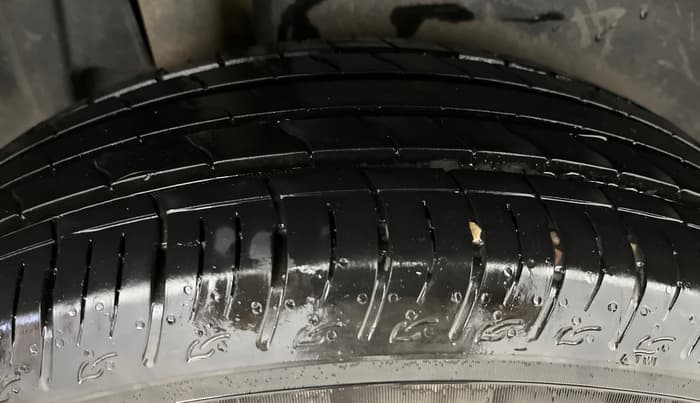 2023 Maruti BREZZA VXI SMART HYBRID, Petrol, Manual, 29,177 km, Right Rear Tyre Tread