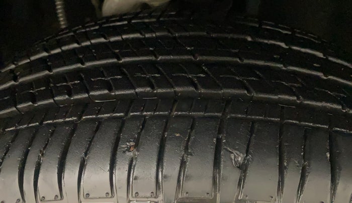 2024 Mahindra SCORPIO-N Z8 PETROL MT 7 STR, Petrol, Manual, 12,317 km, Right Front Tyre Tread