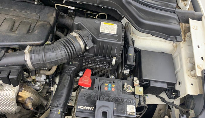 2023 Mahindra XUV300 W6 1.2 PETROL AMT, Petrol, Automatic, 15,464 km, Engine View - Left