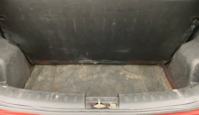 2014 Maruti Swift VDI, Diesel, Manual, 83,829 km, Boot Inside