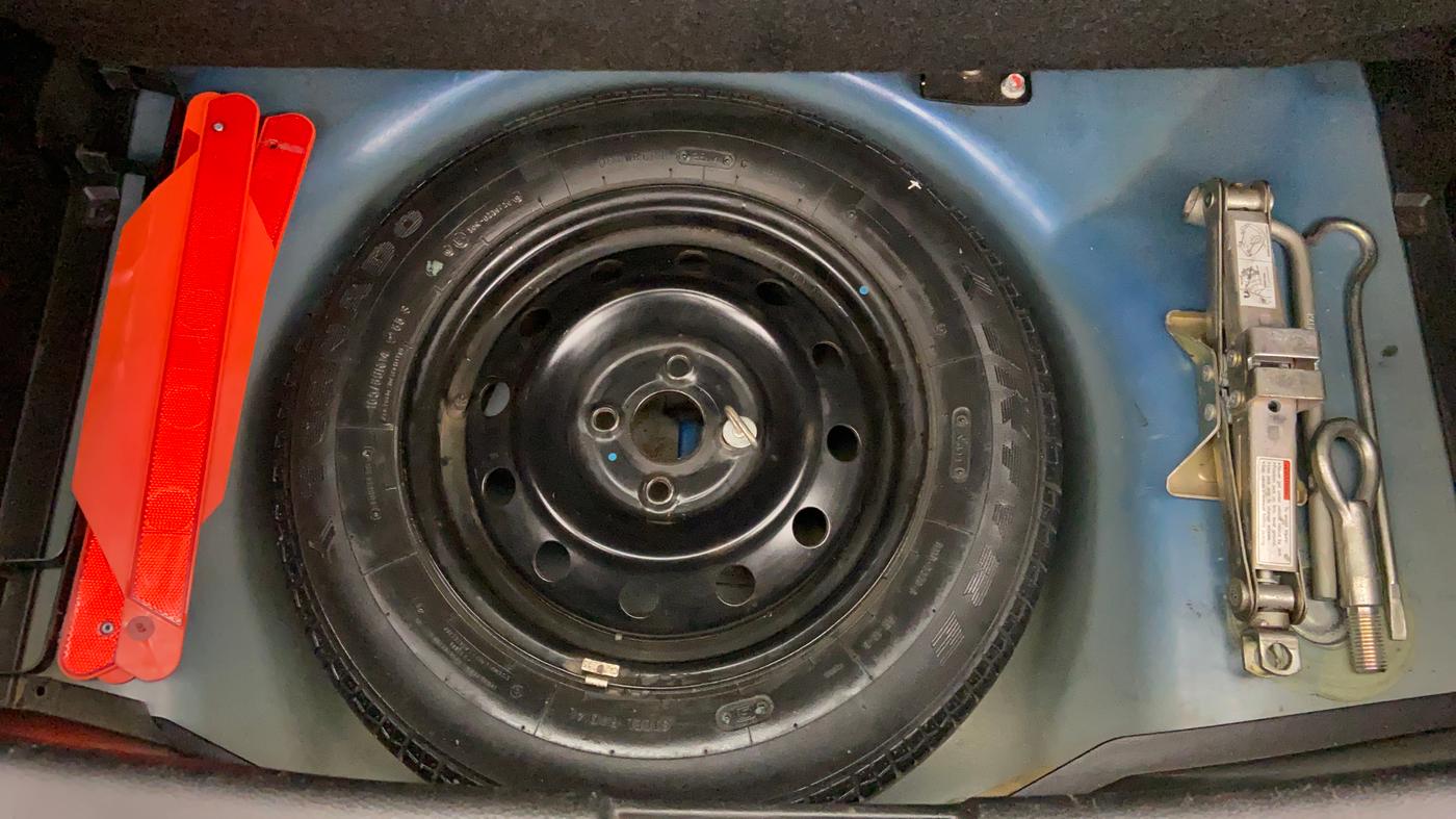 2014 Maruti Swift VXI D, Petrol, Manual, 65,564 km, Spare Tyre