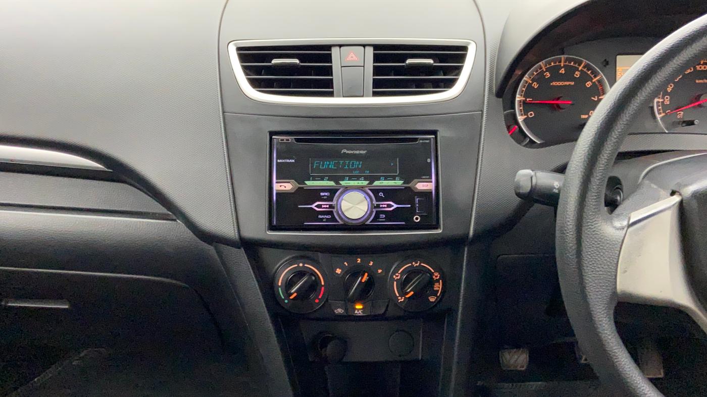 2014 Maruti Swift VXI D, Petrol, Manual, 65,564 km, Air Conditioner