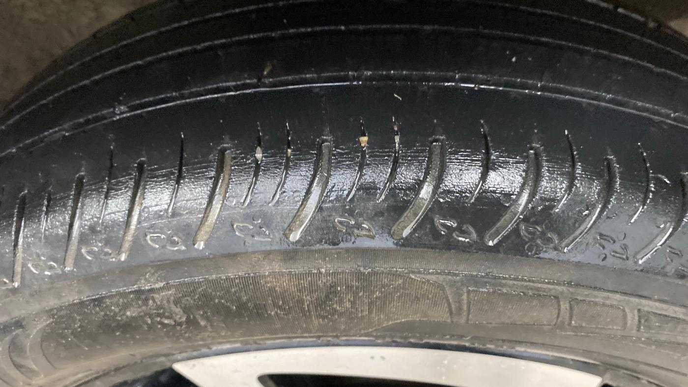 2022 Nissan MAGNITE XV MT, Petrol, Manual, 72,028 km, Left Rear Tyre Tread