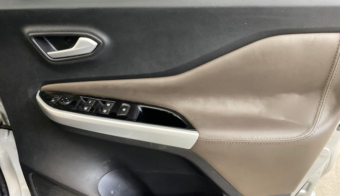 2022 Nissan MAGNITE XV MT, Petrol, Manual, 71,978 km, Driver Side Door Panels Control