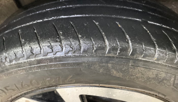 2022 Nissan MAGNITE XV MT, Petrol, Manual, 71,978 km, Right Rear Tyre Tread