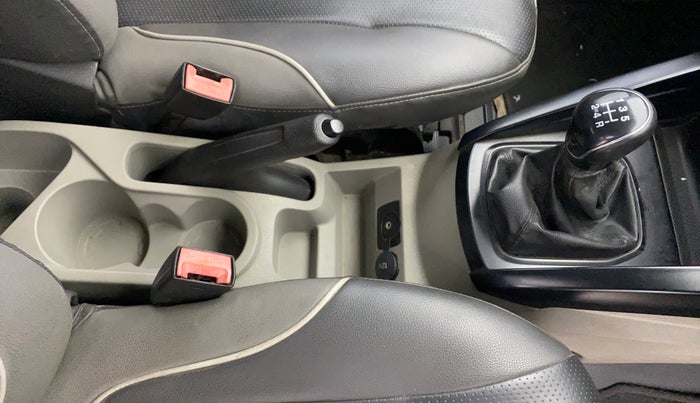 2014 Ford Ecosport AMBIENTE 1.5L DIESEL, Diesel, Manual, 1,17,219 km, Gear Lever