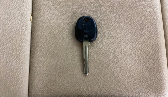 2015 Hyundai Eon ERA +, Petrol, Manual, 65,645 km, Key Close Up