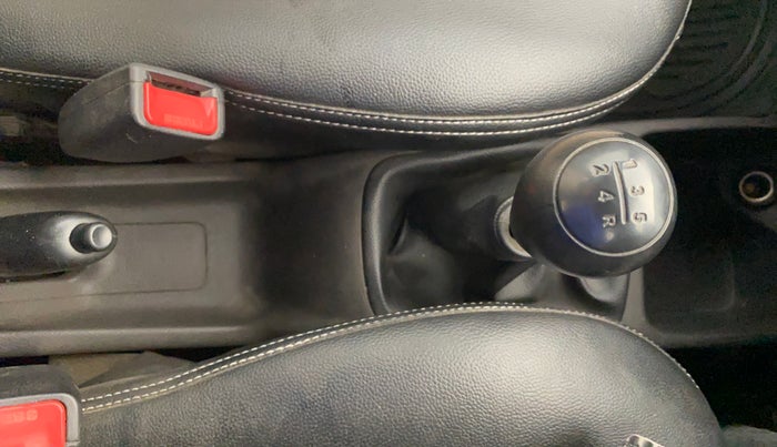 2015 Hyundai Eon ERA +, Petrol, Manual, 65,645 km, Gear Lever